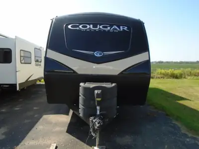 2019 Keystone Cougar Half-Ton Series 27RES photo 9