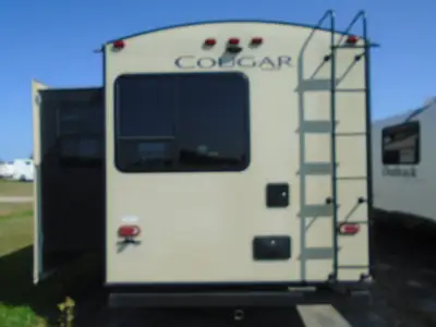2019 Keystone Cougar Half-Ton Series 27RES photo 6