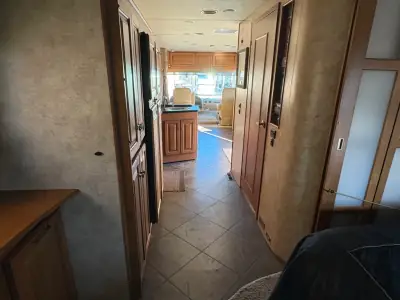2012 Itasca SUNCRUISER 35P photo 38