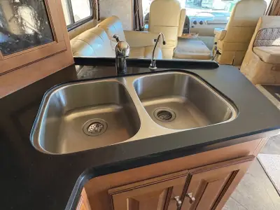 2012 Itasca SUNCRUISER 35P photo 21