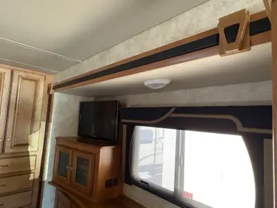 2012 Itasca SUNCRUISER 35P photo 35