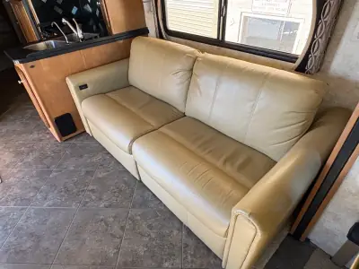2012 Itasca SUNCRUISER 35P photo 17