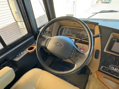 2012 Itasca SUNCRUISER 35P photo 12