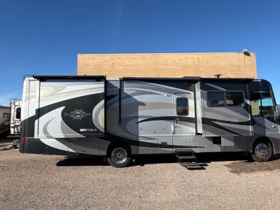 2012 Itasca SUNCRUISER 35P photo 8