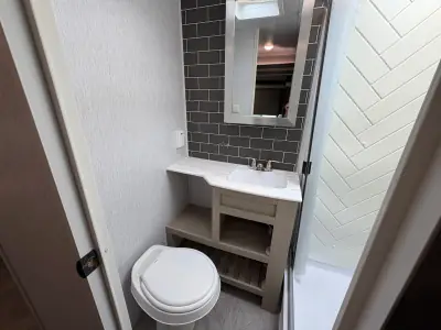 2023 Forest River Wildwood Platinum 31KQBTS photo 35