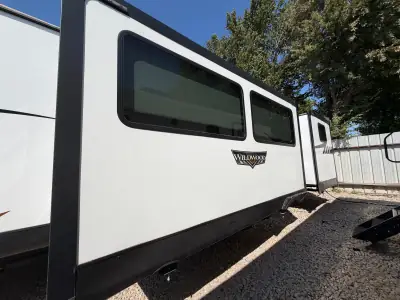 2023 Forest River Wildwood Platinum 31KQBTS photo 11