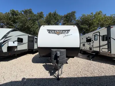 2023 Forest River Wildwood Platinum 31KQBTS photo 44