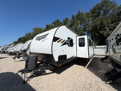 2023 Forest River Wildwood Platinum 31KQBTS photo 43