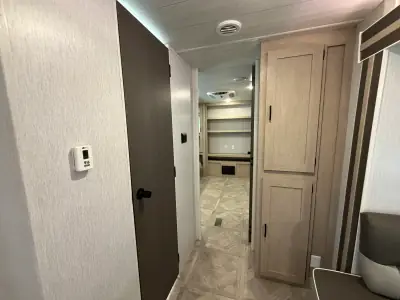 2023 Forest River Wildwood Platinum 31KQBTS photo 33