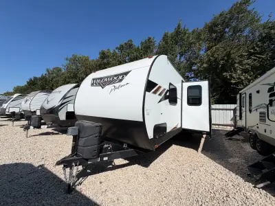 2023 Forest River Wildwood Platinum 31KQBTS photo 40