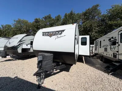2023 Forest River Wildwood Platinum 31KQBTS photo 45