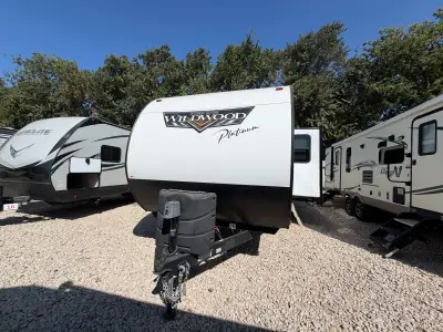 2023 Forest River Wildwood Platinum 31KQBTS photo 41