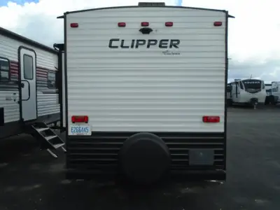 2021 Coachmen Clipper Ultra-Lite 17FQS photo 4