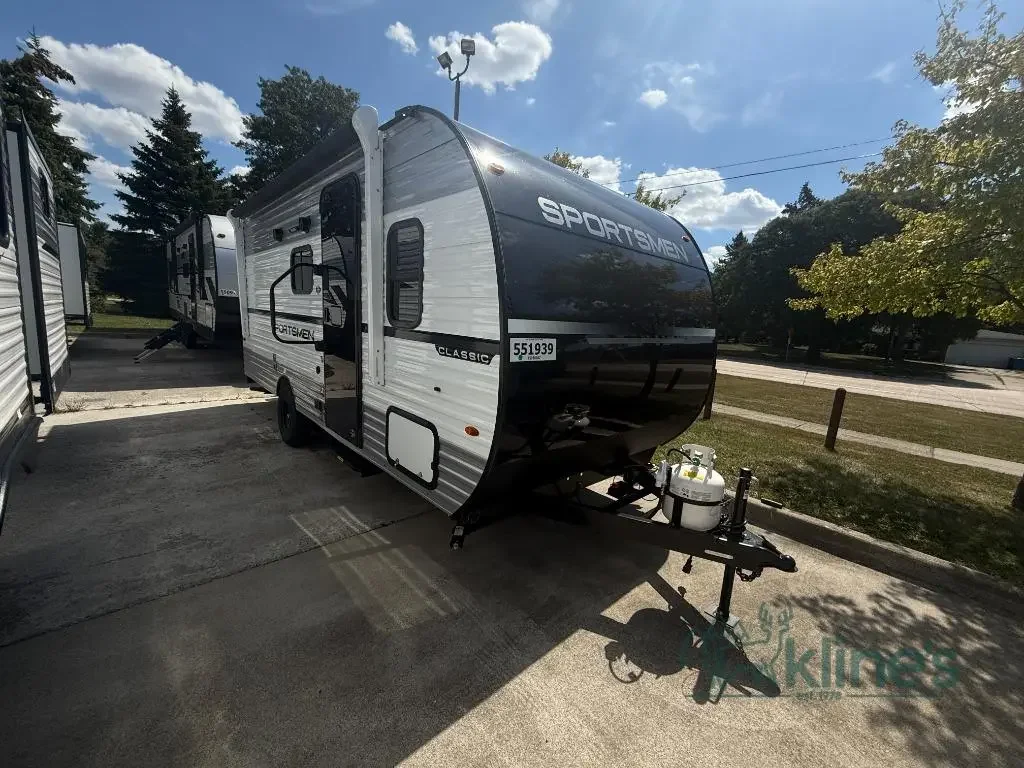 2026 K-Z Sportsmen Classic 180BH exterior
