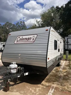 2015 Dutchmen COLEMAN LANTERN LT SERIES