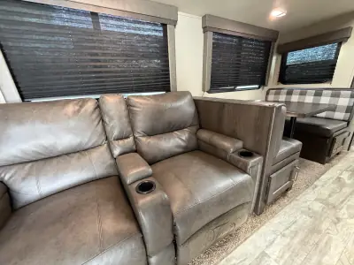 2022 Grand Design TRANSCEND XPLOR 321BH photo 25