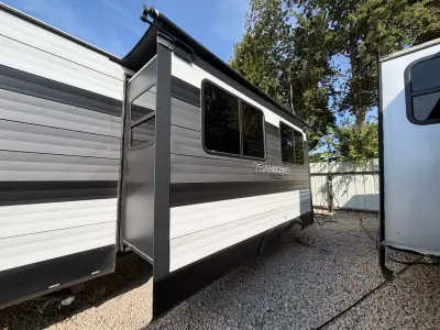 2022 Grand Design TRANSCEND XPLOR 321BH photo 5