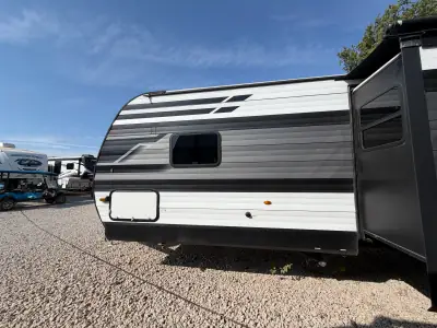 2022 Grand Design TRANSCEND XPLOR 321BH photo 4