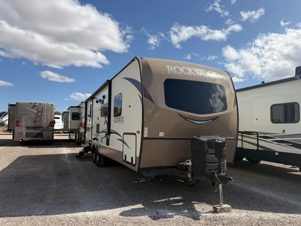 2017 Forest River ROCKWOOD ULTRA LITE 2606WS exterior