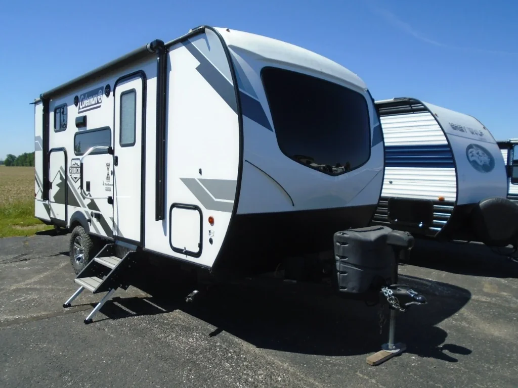 2022 Dutchmen Coleman Rubicon 1708BH exterior
