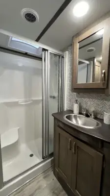 2018 Keystone SPRINTER 3531FWDEN photo 6