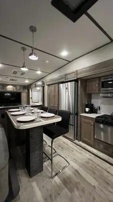 2018 Keystone SPRINTER 3531FWDEN photo 11