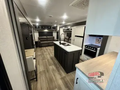 2025 Venture SportTrek Touring Edition STT343VIK photo 9
