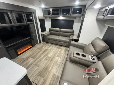 2025 Venture SportTrek Touring Edition STT343VIK photo 22