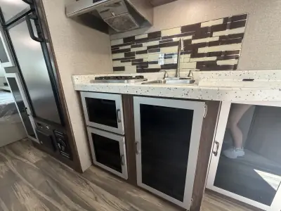 2019 Travel Lite FALCON 27BHK photo 11