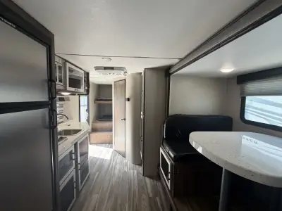 2019 Travel Lite FALCON 27BHK photo 4