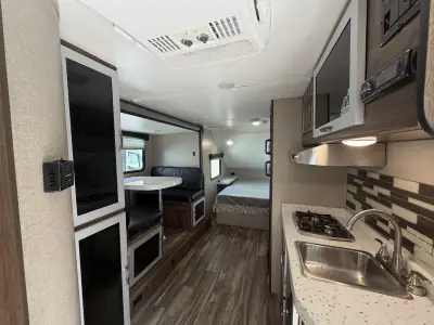 2019 Travel Lite FALCON 27BHK photo 3