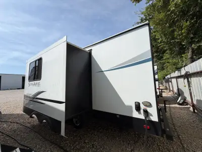 2022 Palomino SOLAIRE ULTRA LITE 242RBS photo 5