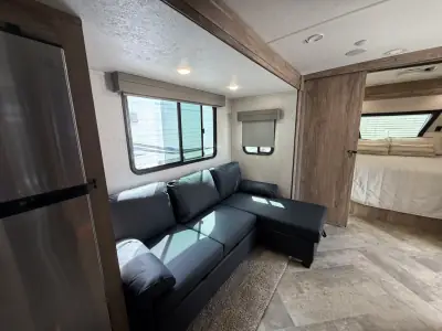 2022 Palomino SOLAIRE ULTRA LITE 242RBS photo 17