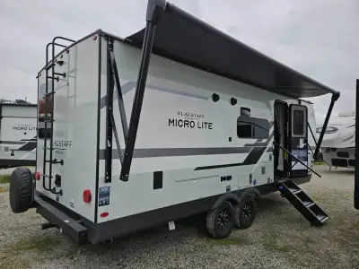 2026 Forest River Flagstaff Micro Lite 25FBH photo 6