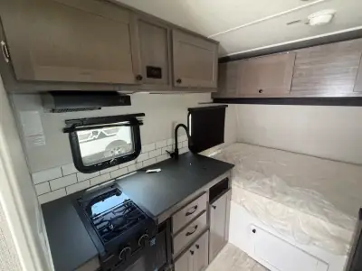 2027 Trailmanor TM 16 photo 8