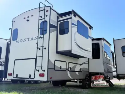2018 Keystone Montana 3791RD photo 6