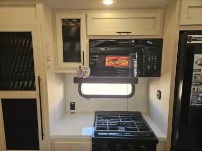 2026 Forest River Sabre 37FLH photo 21