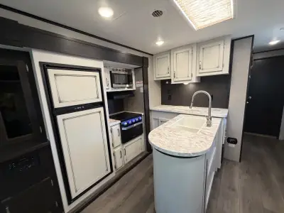2020 Jayco JAY FLIGHT 34RSBS photo 3