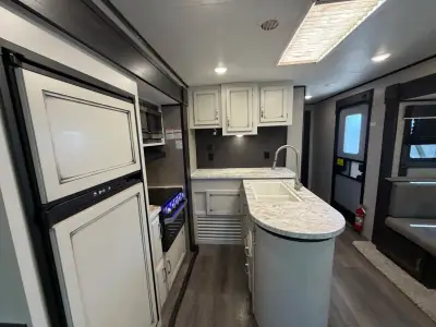 2020 Jayco JAY FLIGHT 34RSBS photo 2