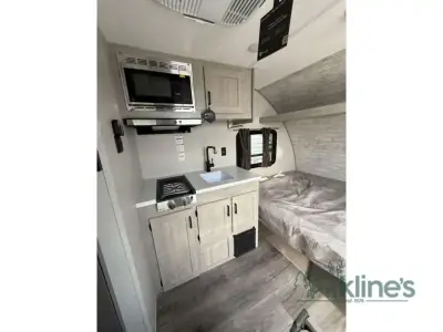 2026 Coachmen Catalina Summit Series 7 134RDX photo 8