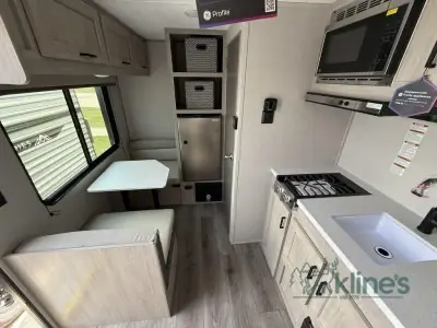 2026 Coachmen Catalina Summit Series 7 134RDX photo 4