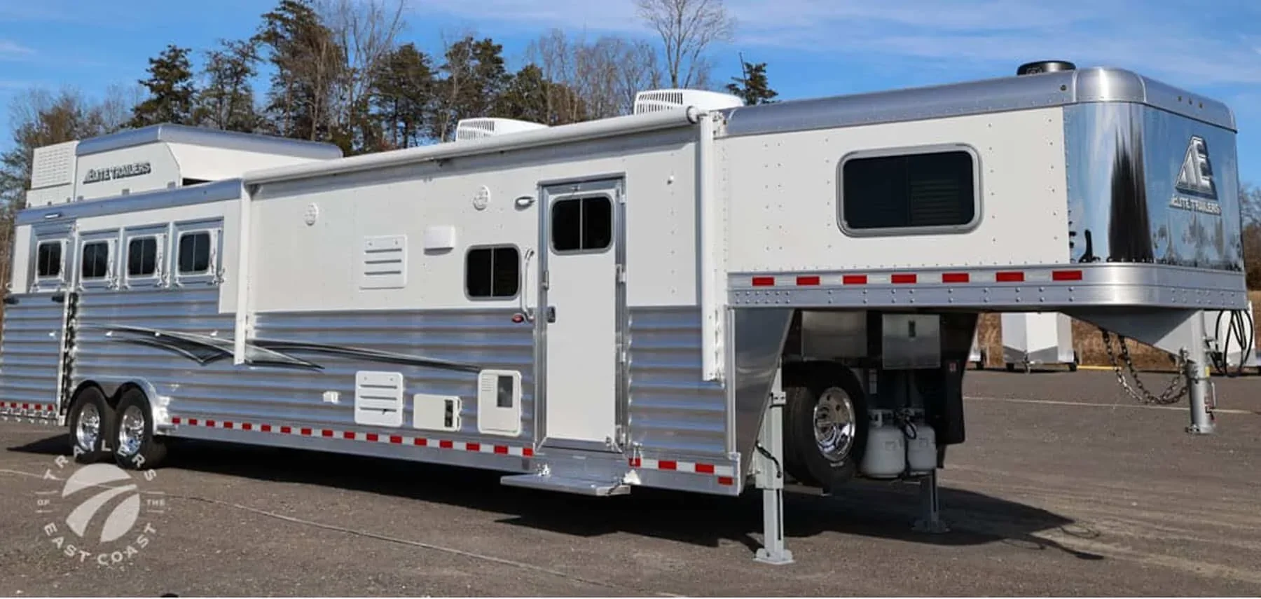 2027 Elite Mustang LQ exterior