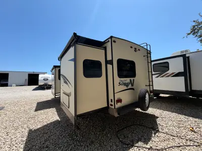 2017 Forest River FLAGSTAFF SUPER V 28VRBS photo 14
