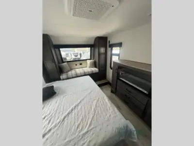2026 Venture SportTrek Touring Edition STTF353VIK photo 13
