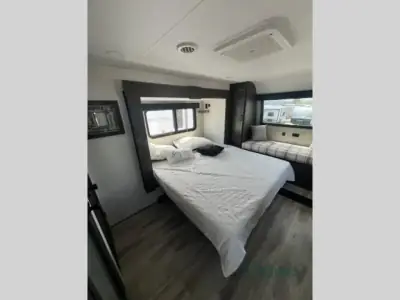 2026 Venture SportTrek Touring Edition STTF353VIK photo 11