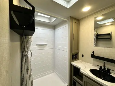 2026 Keystone Hideout Max 31SUNROOM photo 15