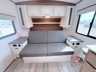 2023 Cruiser MPG 1900RB photo 8
