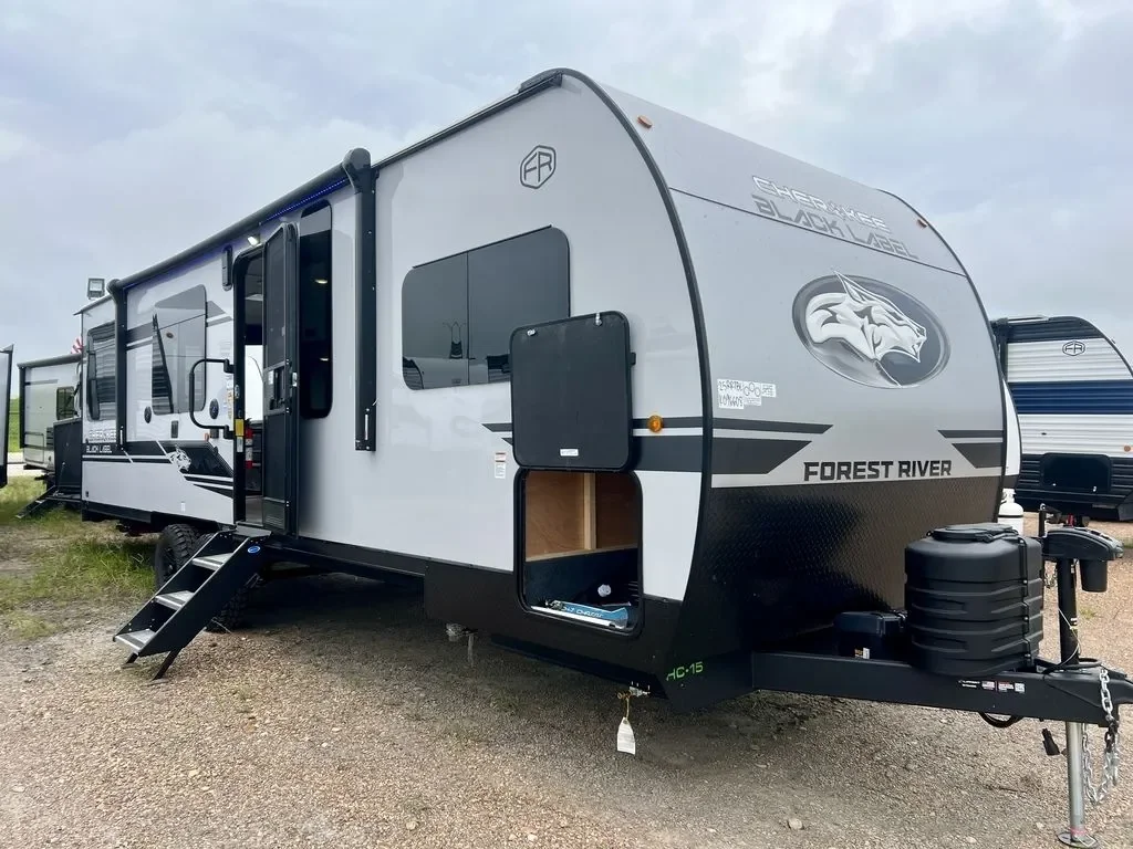 2026 Forest River Cherokee Grey Wolf Black Label 25RRTBL exterior