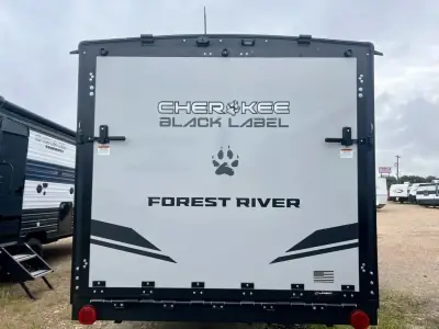 2026 Forest River Cherokee Grey Wolf Black Label 25RRTBL photo 15