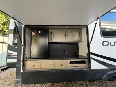 2020 Keystone Outback 330RL photo 18